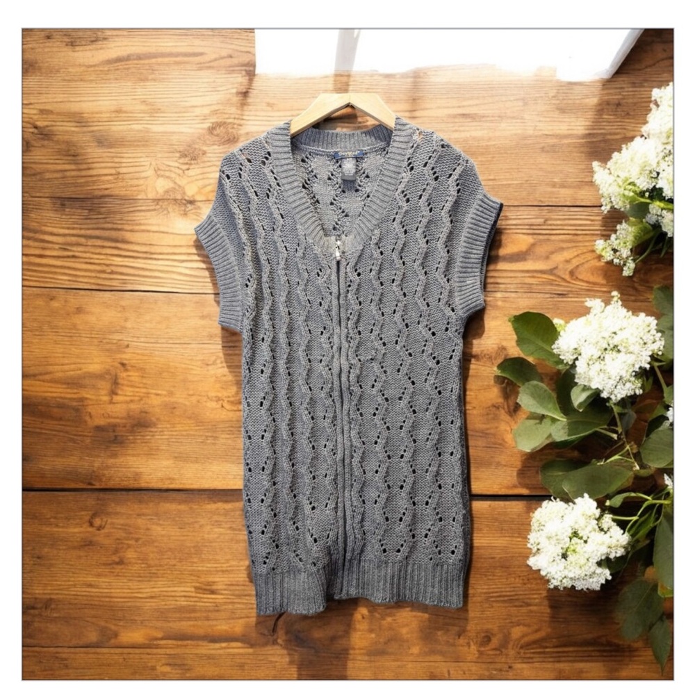 Devoted By Dex Cardi Vest Open Knit Gray Full Zip Ribbed-Short Sleeve-NWOT-Sz M